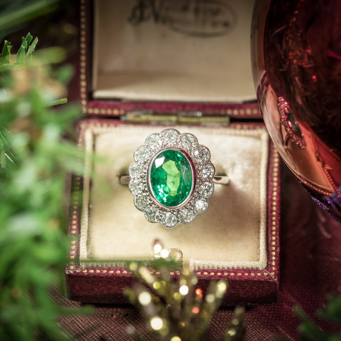 Christmas-Jewellery-Emerald-Ring