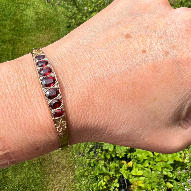 Antique Edwardian Garnet Diamond Bangle 9ct Gold Dated 1907