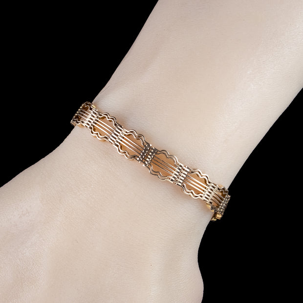 Antique Victorian Gate Bracelet 9ct Gold With Heart Padlock