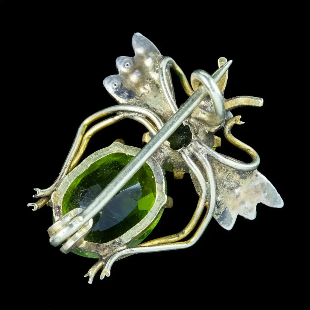 Vintage Pearl Bee Brooch Pin - Antique Style Insect Jewelry For Women & Men