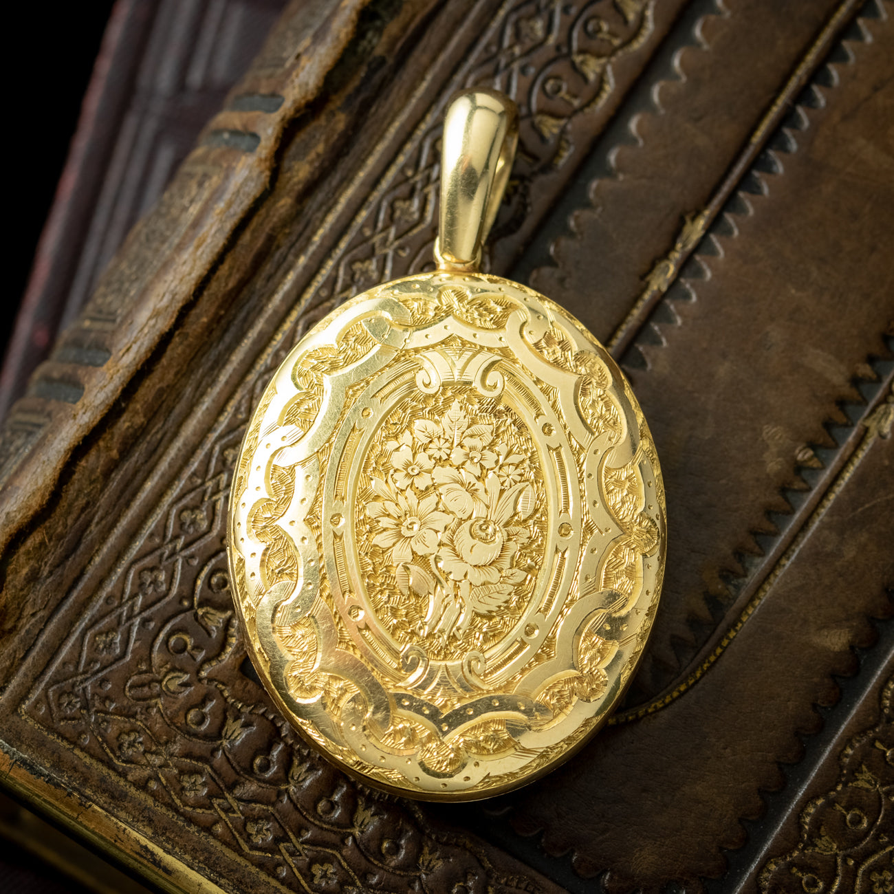 Antique Victorian Locket 18ct Solid Gold With Coloured Photographs ...