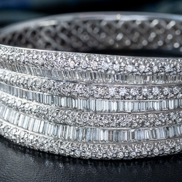 Art Deco Style Diamond Bangle 18ct Gold 9.58ct Total