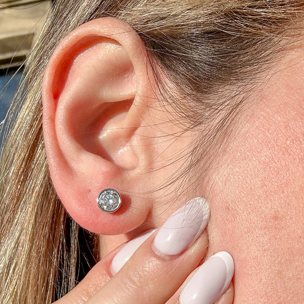 Vintage Diamond Solitaire Stud Earrings 18ct Gold 1.5ct Total