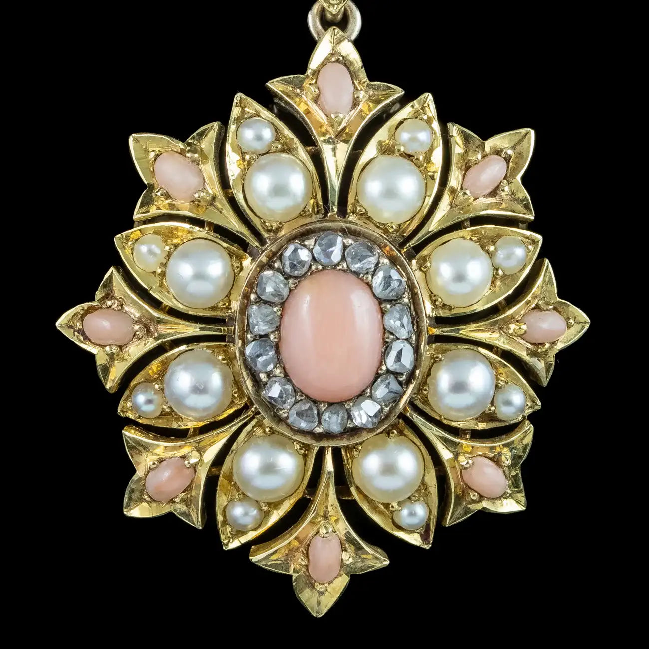 Victorian Pendant Pearl Necklace main image 0