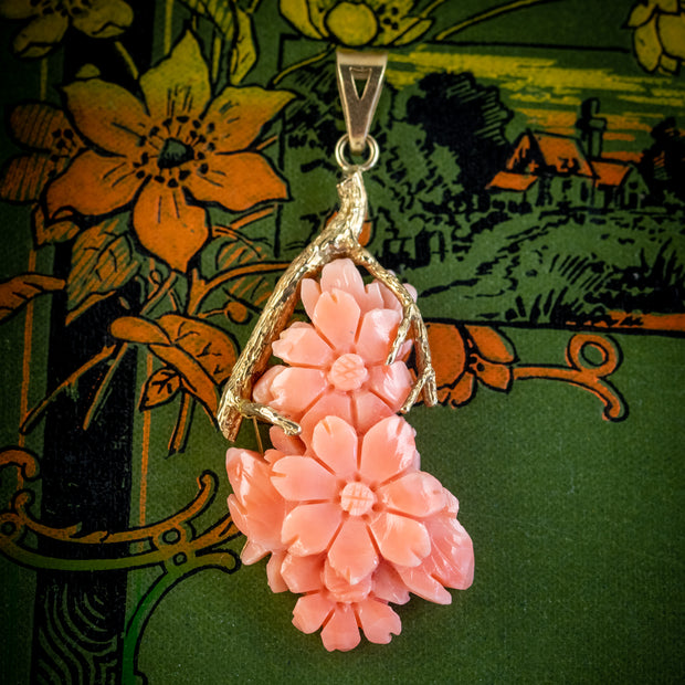 Vintage Coral Flower Pendant 9ct Gold Dated 1979