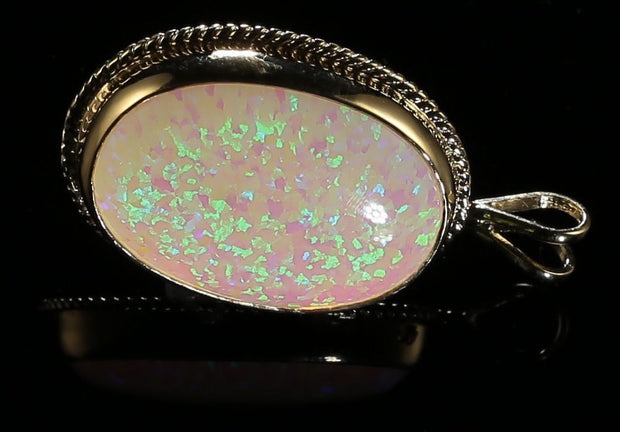 Opal Gold Pendant 30Ct In Size