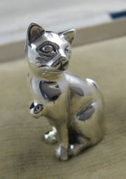 Fabulous Solid Sterling Silver Sitting Cat Ornament