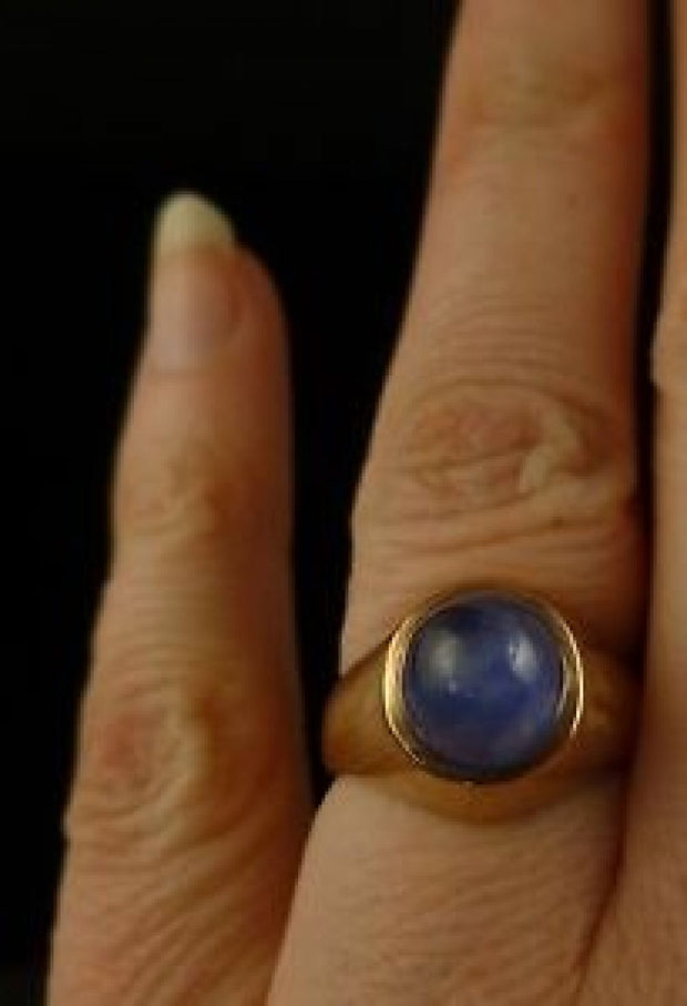 Edwardian 2.80Ct Cabochon Sapphire Solitaire Gold Gents Ring