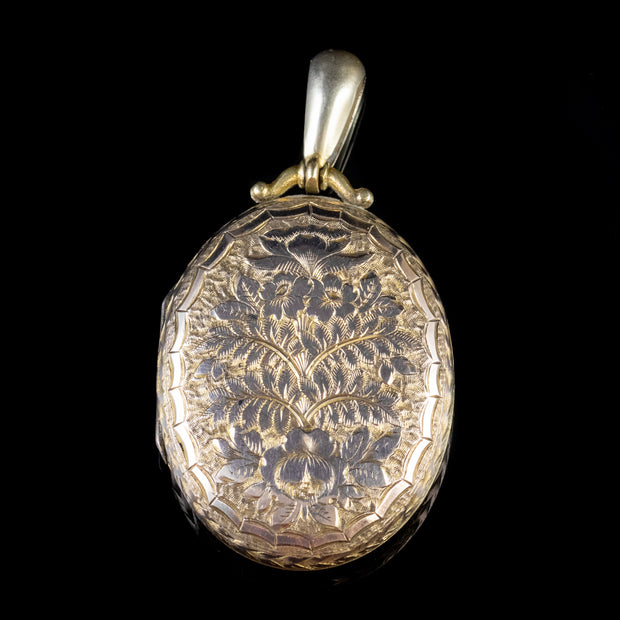 Antique Victorian Forget Me Not Locket 18Ct Yellow Gold Circa 1900