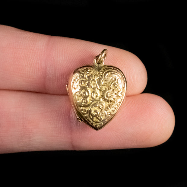 Antique Victorian Heart Locket 9Ct Gold Dated 1900