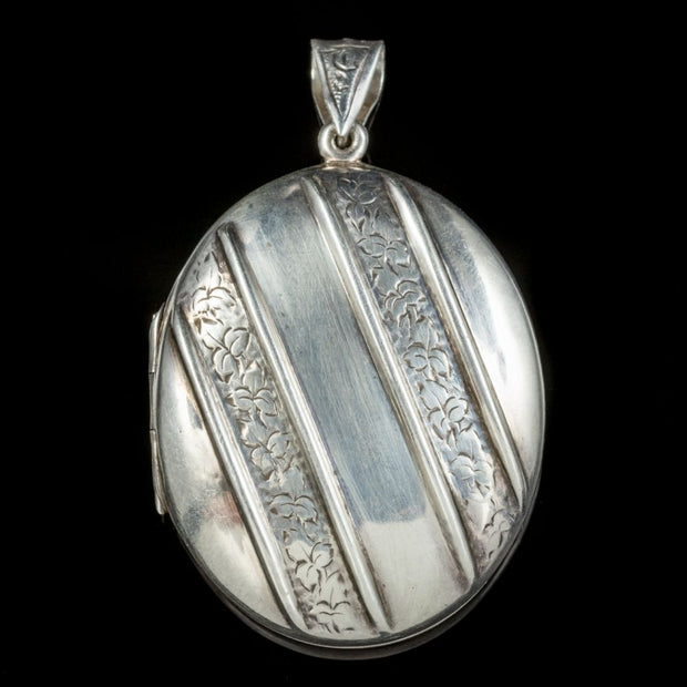 Antique Victorian Sterling Silver Ivy Locket Circa 1880