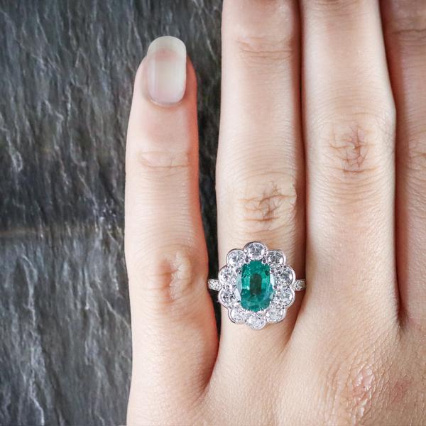Art Deco Style Emerald Diamond Engagement Ring 3.20Ct Emerald