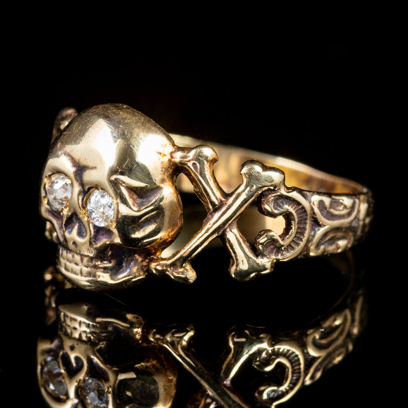 Memento Mori Diamond Skull Cross Bone Ring 15ct Yellow Gold – Laurelle ...