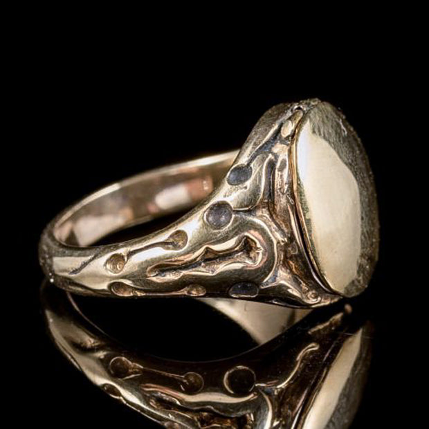 Diamond Skull Locket Ring 18Ct Gold Memento Mori