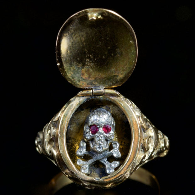 Skull Diamond Locket Ring Memento Mori 18Ct Gold