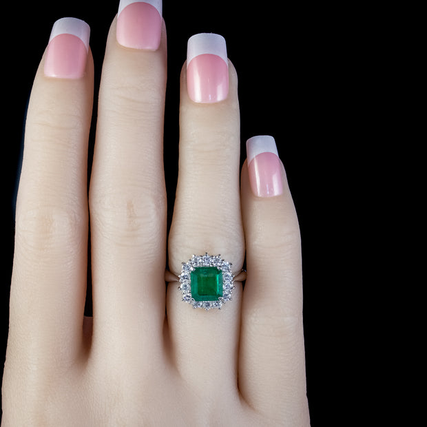 Vintage Emerald Diamond Cluster Ring Platinum 2.85Ct Emerald 0.85Ct Of Diamond hand