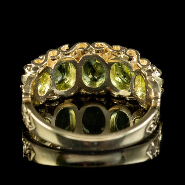 Victorian Style Peridot Ring 1.80ct Of Peridot