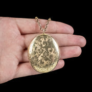 Vintage Forget Me Not Locket And Chain 9ct Gold Dated 1968