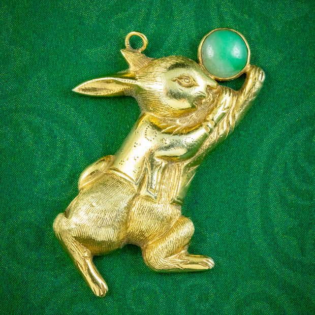 Vintage Jade Rabbit Charm Pendant 14ct Gold cover
