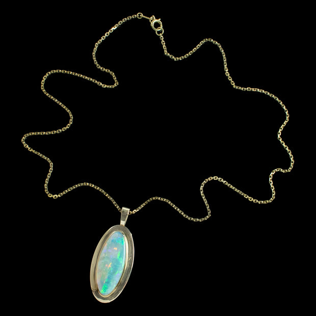 Vintage Opal Pendant Necklace 18ct Gold Dated 1981
