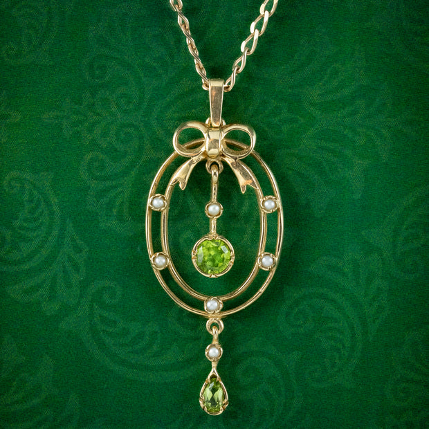 Vintage Peridot Pearl Pendant Necklace 9ct Gold 